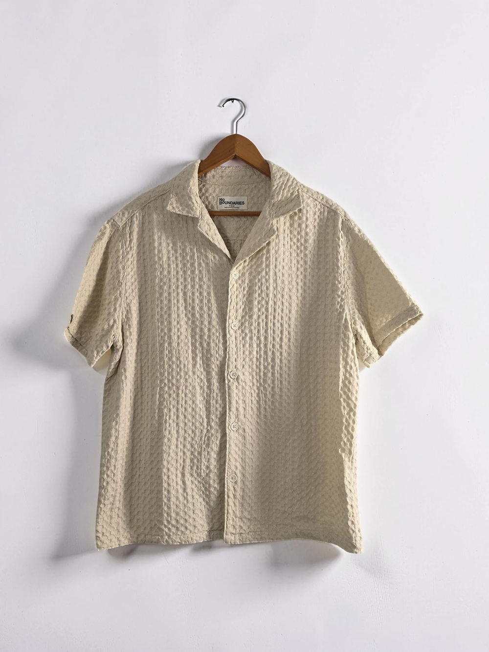 No Boundaries Textured Camp Collar Shirt Men's Medium Cream 100% Cotton Coastal